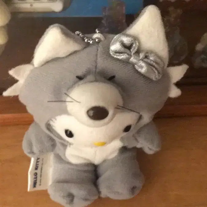[BUNJANG] Sanrio 1979 1999 Wolf Costume Kitty Doll Keychain / 레어! 일본 고전 1979 1999 늑대 코스튬 키티 똥사이즈 인형 키링