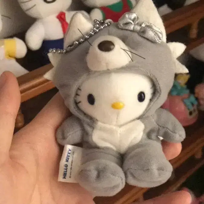 [BUNJANG] Sanrio 1979 1999 Wolf Costume Kitty Doll Keychain / 레어! 일본 고전 1979 1999 늑대 코스튬 키티 똥사이즈 인형 키링