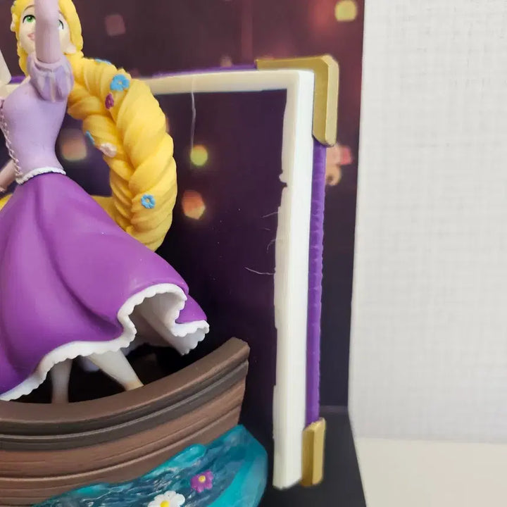 [BUNJANG] Beast Kingdom Diorama Storybook Rapunzel Figure / 디즈니 비스트킹덤 디오라마 스토리북 라푼젤 피규어 판매합니다