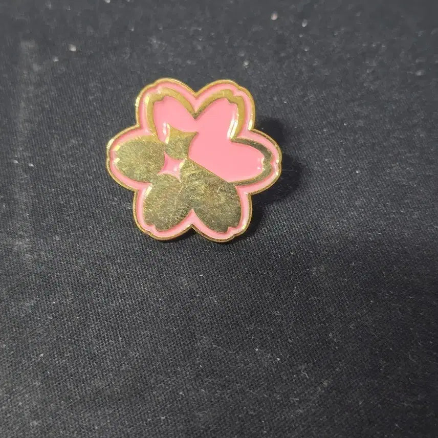[BUNJANG] Stellive Spring Blossom Date Badge / 스텔라이브 봄빛 데이트 뱃지