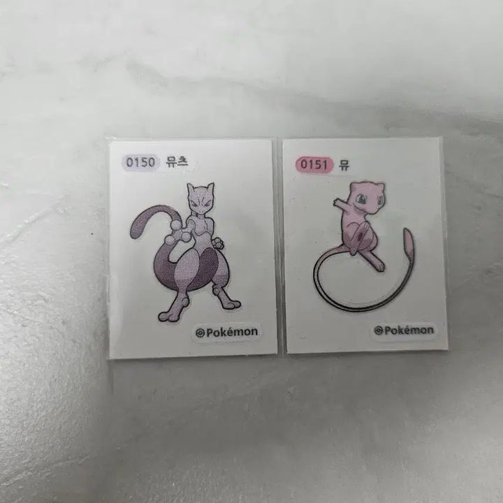 [BUNJANG] Pokemon Stickers - Mewtwo &amp; Mew / 포켓몬 띠부씰 뮤츠와 뮤 판매 합니다