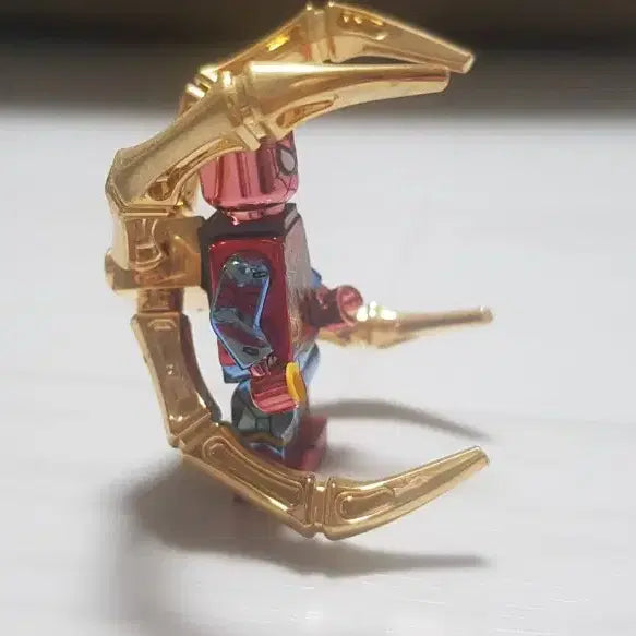 [BUNJANG] Custom LEGO Iron Spider-Man &amp; Aldo with 24K Gold Plating / 레고 아이언 스파이던맨과 알도