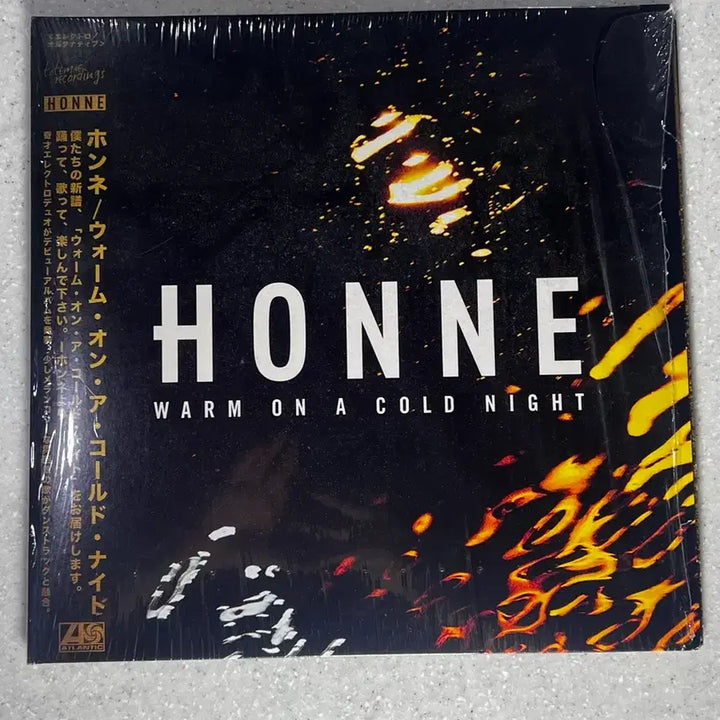 [BUNJANG] HONNE Warm On A Cold Night Black Vinyl LP / 혼네 LP판 Warm On A Cold Night