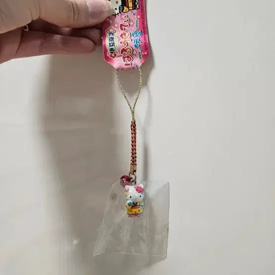 [BUNJANG] Hello Kitty Keychain / 헬로키티 키링