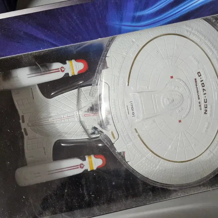 [BUNJANG] Star Trek USS Enterprise NCC-1701-D Die-cast Figure / 스타트렉 USS 엔터프라이즈 NCC-1701-D 다이캐스트 피규어