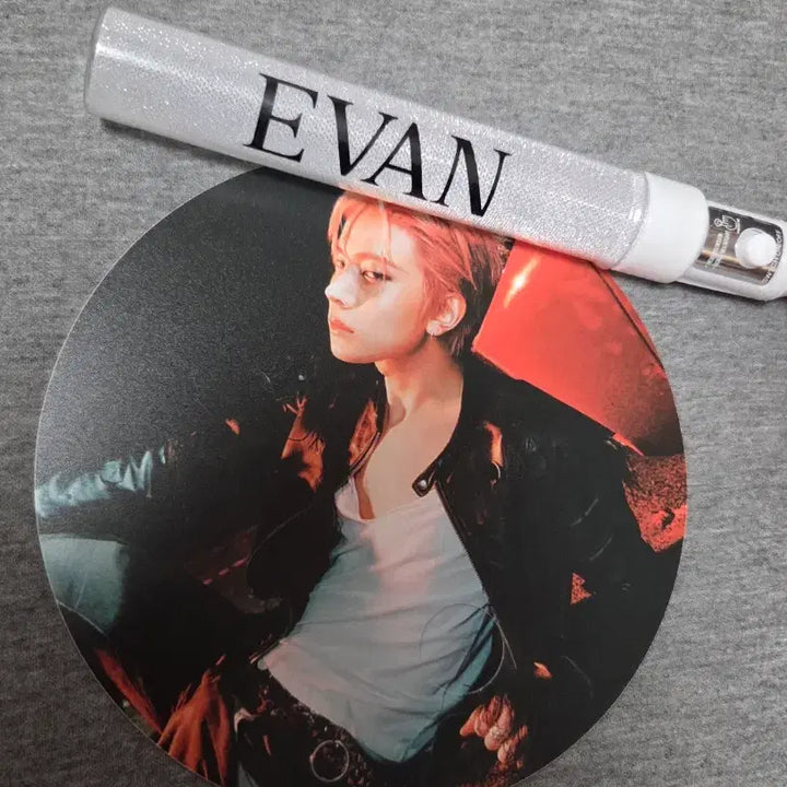 [BUNJANG] ENHYPEN Heeseung Evan Lightstick + Fanclub Event Goods / 에반 EVAN 희승 응원봉 + 부채 공방 사녹
