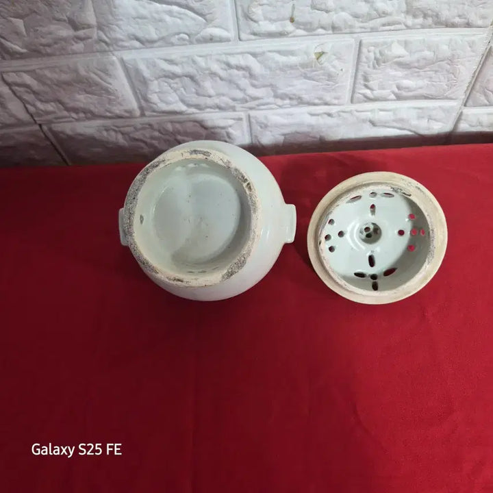 [BUNJANG] Joseon Dynasty Celadon White Porcelain Incense Burner / 분원말기 백자향로