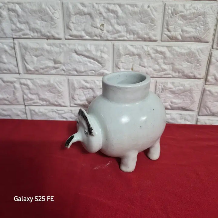 [BUNJANG] Joseon Dynasty White Porcelain Elephant Statue / 백자코끼리 존상