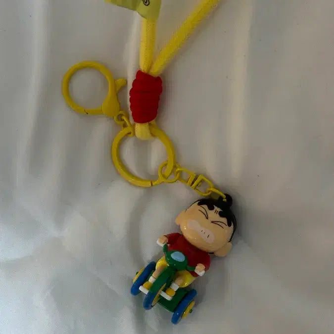 [BUNJANG] Crayon Shin-chan Tricycle Keychain Yellow / 짱구 삼륜차 키링 옐로우