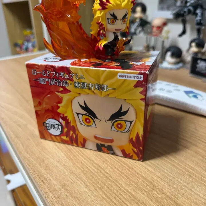 [BUNJANG] FURYU Demon Slayer: Kimetsu no Yaiba Kyojuro Rengoku Hold Figure / 후류 귀멸의칼날 홀드피규어 렌고쿠