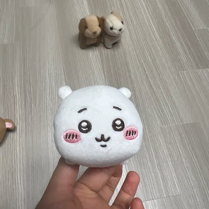 [BUNJANG] Chiikawa Gachapon Figures / 치이카와 가챠