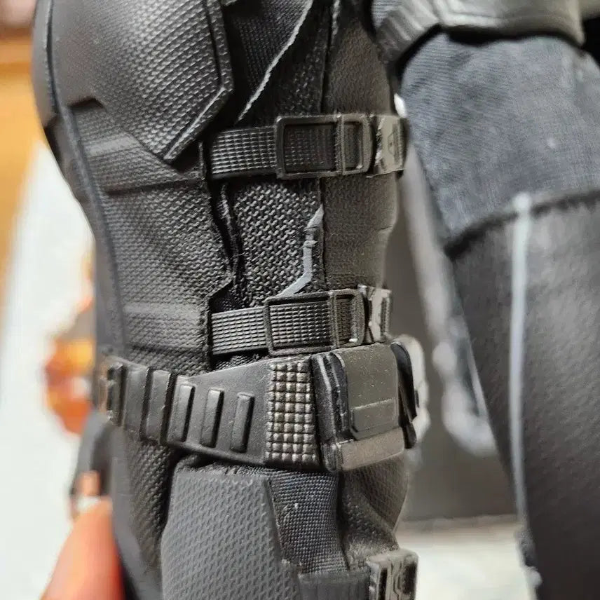 [BUNJANG] Hot Toys Spider-Man: Far From Home Stealth Deluxe Edition Figure / 핫토이 스파이더맨 파프롬홈 스텔스 디럭스 피규어