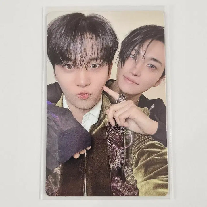 [BUNJANG] ATEEZ GOLDEN HOUR : Part.5 BAD Unit Digipack Album with TokTok Exclusive Photocard (Seonghwa &amp; Hongjoong) / 에이티즈 골든아워5 BAD 유닛 디지팩 앨범 톡톡 특전 성화 홍중