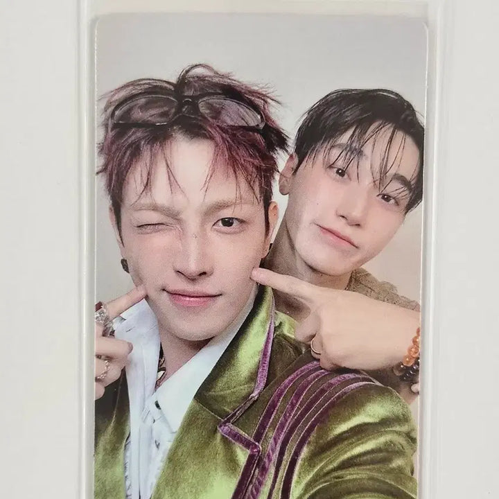[BUNJANG] ATEEZ GOLDEN HOUR : Part.5 Digipack Unit Album (San &amp; Jongho) + Tok Tok Pre-order Benefit Photocard / 에이티즈 골든아워5 BAD 유닛 디지팩 앨범 톡톡 특전 산 종호