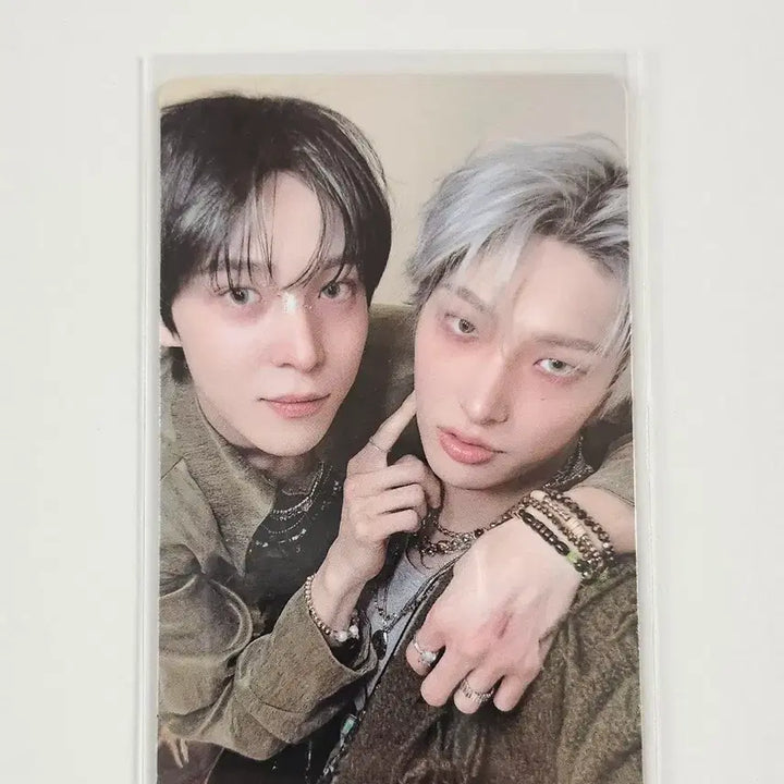 [BUNJANG] ATEEZ GOLDEN HOUR : Part.5 BAD Unit Digipack Album Bundle Set with TokTok Pre-order POB Yunho &amp; Mingi Photocard / 에이티즈 골든아워5 BAD 유닛 디지팩 앨범 톡톡 특전 윤호 민기