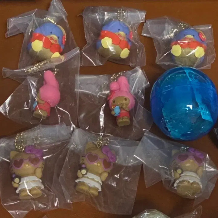 [BUNJANG] Sanrio Tanning Kitty, Tuxedo Sam, My Melody Set Bundle / 태닝 산리오 태닝키티,태닝턱시도샘,태닝마이멜로디 세트 일괄로 정리