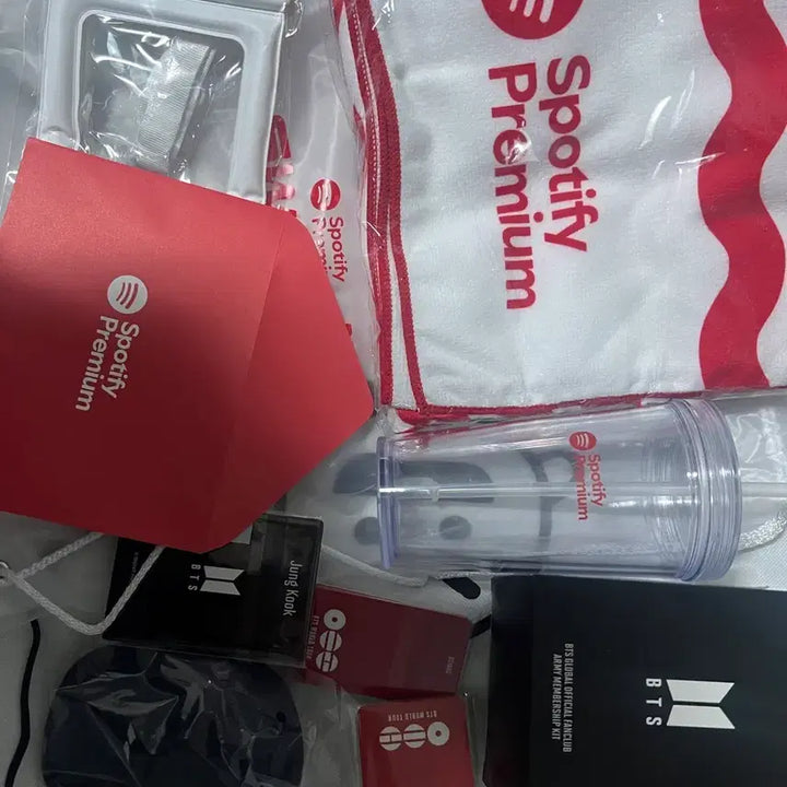 [BUNJANG] BTS Bangtan Official Membership Kit Spotify Swimeye Photocard Bundle Set / 방탄 bts 고양/도쿄/부산 포카+멤버쉽키트+스포티파이 스윔사이드