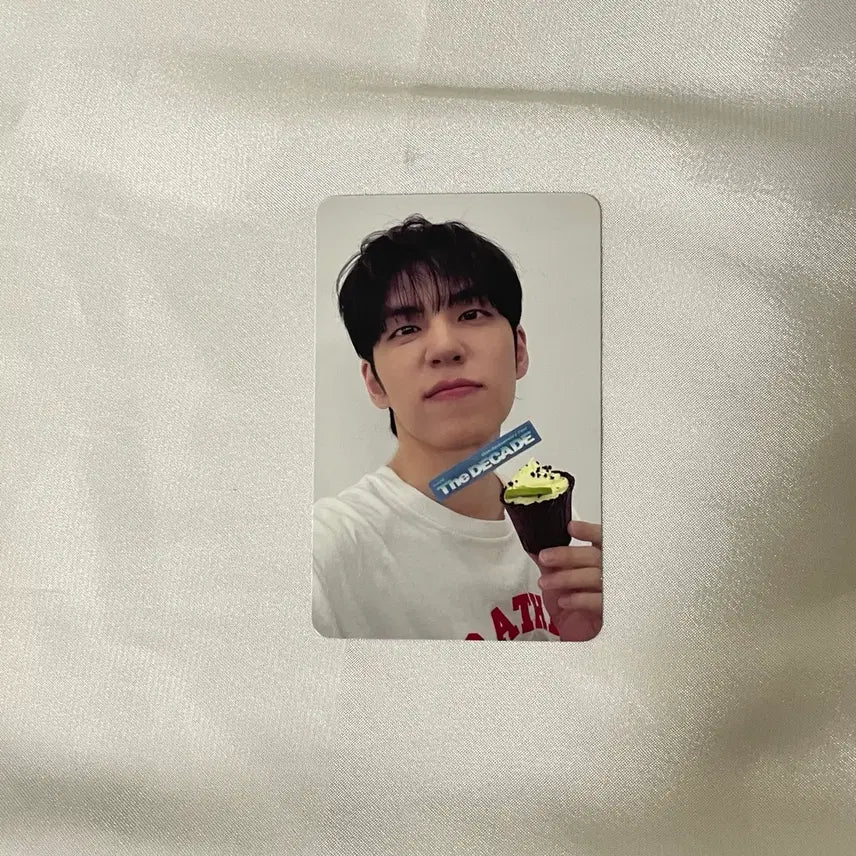 [BUNJANG] Day6 The Decade Concert Merchandise Wonpil Photocard Cupcake Version / 데이식스 더데케이드 막콘 입장 기프트 포카 원필 컵케이크