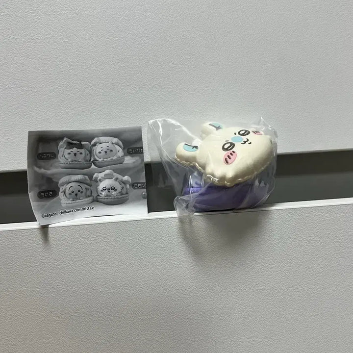 [BUNJANG] Chiikawa Momonga Macaron Figure Gacha / 치이카와 (모몽가) 마카롱 피규어 가챠 굿즈
