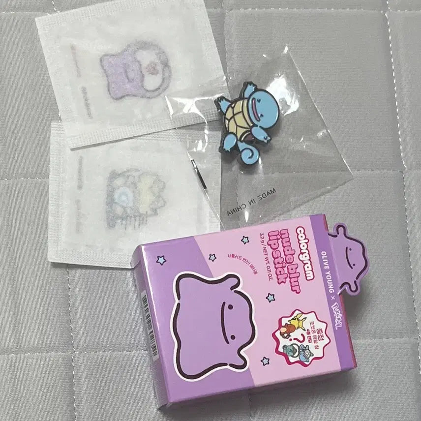[BUNJANG] Pokemon Ditto Colorgram Badge &amp; Sticker Bundle (Sealed) / 메타몽 컬러그램 뱃지 띠부씰 미개봉
