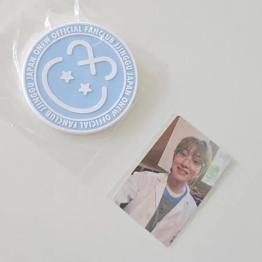 [BUNJANG] Onew Jjinggu Japan Fanclub Exclusive Set (Jjinggu Coaster, JinKi Photocard) / 온유 찡구 재팬 팬클럽 특전 세트, 찡구 티코스터, 이진기 포카
