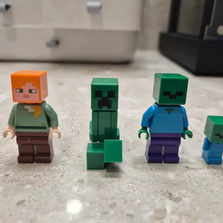 [BUNJANG] LEGO Minecraft Minifigure 4-Figure Bundle Set / 레고 마인크래프트 미니피규어 판매