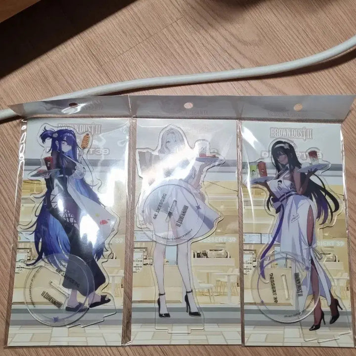 [BUNJANG] Brown Dust 2 Acrylic Stand Set (3 Pieces) / 브라운더스트2 아크릴 스탠드 3개 세트
