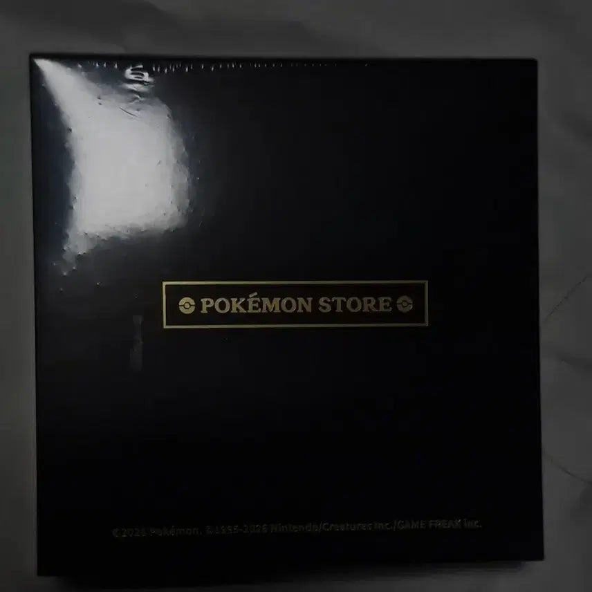 [BUNJANG] Pokemon Official 30th Anniversary Badge / [4월]포켓몬 공홈 30주년 뱃지 배찌 뱃찌 미개봉 새제품