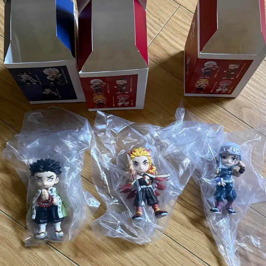 [BUNJANG] Palverse Demon Slayer Trading Figures Bundle Set (Kyojuro Rengoku, Gyomei Himejima, Tengen Uzui) / 팔버스 귀멸의 칼날 트레이딩 피규어 일괄 렌고쿠 교메이 우즈이