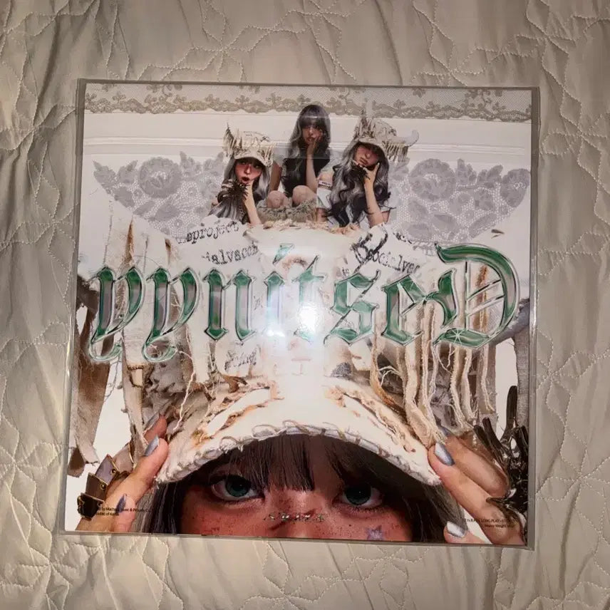 [BUNJANG] YongYong Limited Edition LP (Sealed) / 용용 한정 LP 미개봉