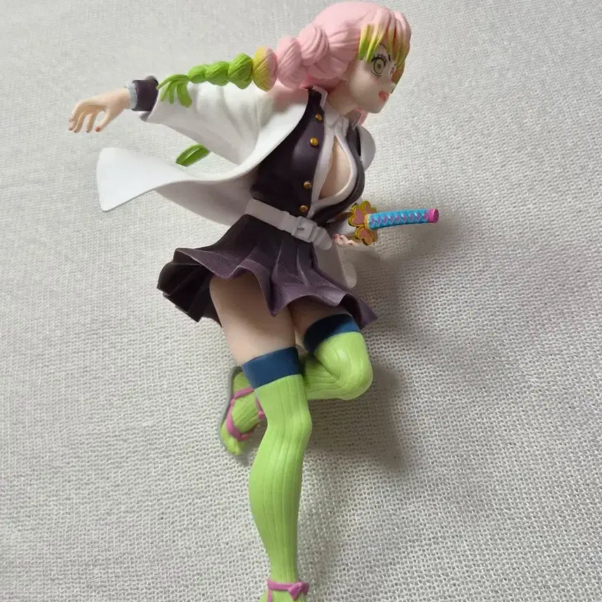 [BUNJANG] Demon Slayer Mitsuri Kanroji Figure / 귀멸의 칼날 칸로지 미츠리 피규어