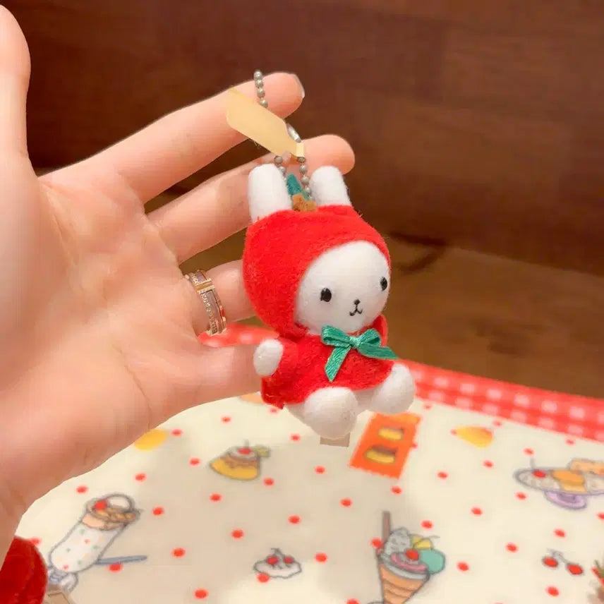 [BUNJANG] Vintage Usazukin Rabbit Apple Cherry Mini Doll Keychain / 고전 우사즈킨 토끼 사과 체리 미니 인형 키링