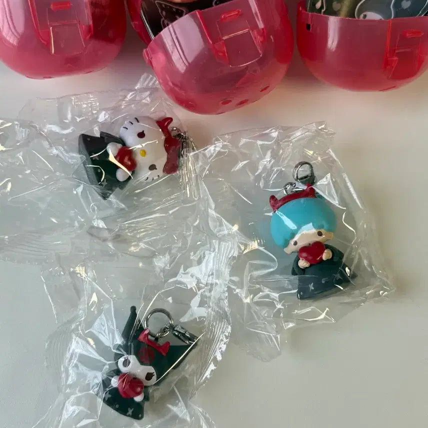 [BUNJANG] Sanrio Heart Devil Mascot Kitty, Kuromi, Kiki Bundle Set / 산리오 하트악마 마스코트 키티,쿠로미,키키 일괄 판매