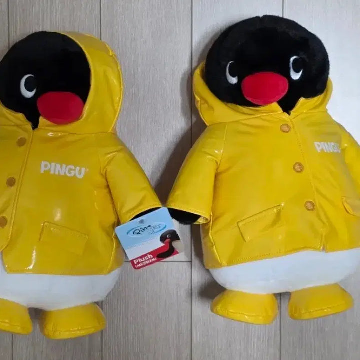[BUNJANG] Pingu Raincoat Medium Plush Doll (Yellow) / 핑구 우비 중형 인형 (옐로우)