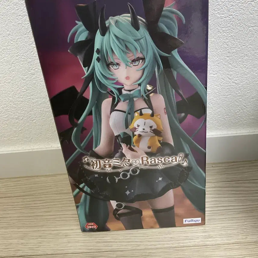 [BUNJANG] FURYU Trio-Try-iT Hatsune Miku Devil Ver. Figure (Sealed) / (미개봉)후류 Trio-Try-iT 피규어 하츠네 미쿠 악마 피규어