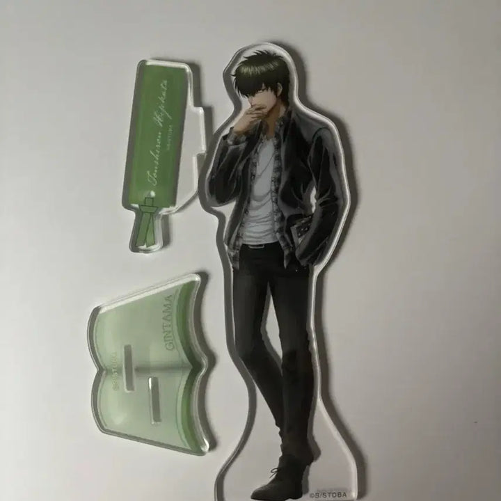 [BUNJANG] Gintama Hijikata Toshiro Reading Acrylic Stand / 은혼 히지카타 토시로 독서 아크릴 스탠드