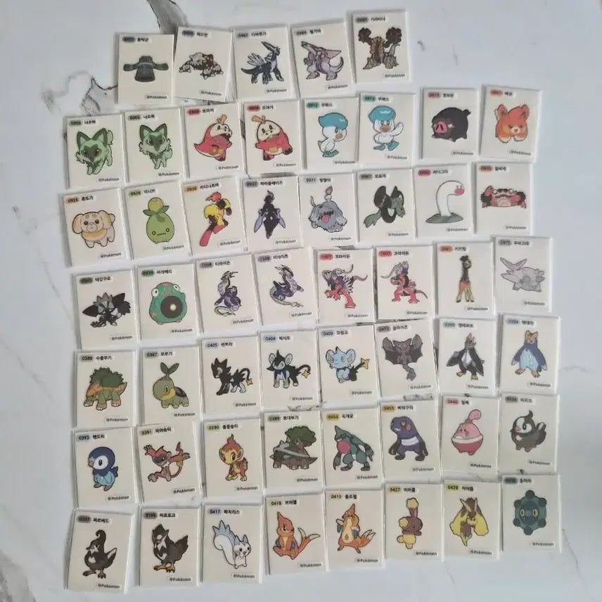 [BUNJANG] Pokemon &amp; Sanrio Sticker Bundle Set / 포켓몬띠부씰 4,9세대 53종이랑 산리오띠부씰일반씰 86장 일괄판매합니다