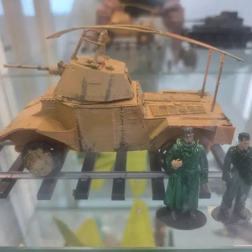 [BUNJANG] Armored Vehicle on Rails / 레일전차