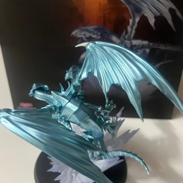 [BUNJANG] Yu-Gi-Oh! Monster Chronicle Blue-Eyes Ultimate Dragon Figure / 유희왕 몬스터 크로니클 궁극의 푸른눈의 백룡 피규어