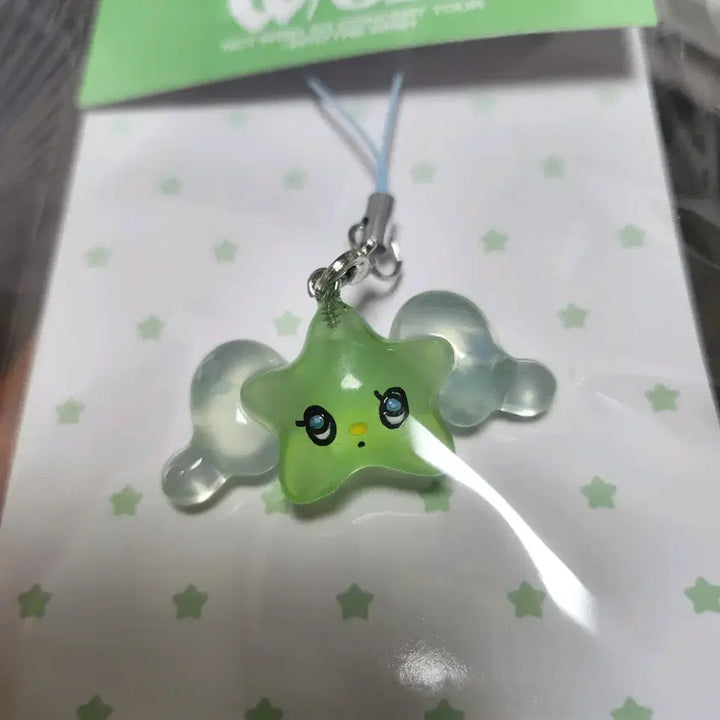 [BUNJANG] NCT WISH "Wi-Chu" Glow-in-the-Dark Keyring (Sealed) / [미개봉 최저가]NCT WISH 위츄 야광 키링
