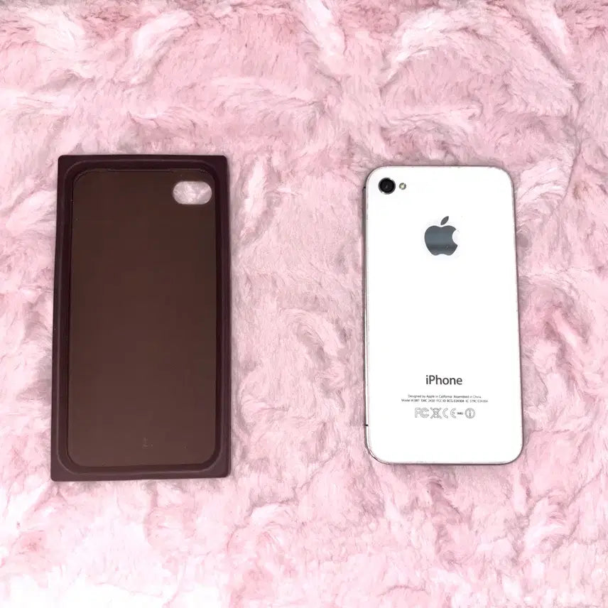 [BUNJANG] Rilakkuma Chocolate Case &amp; iPhone 4s Bundle / 리락쿠마 초콜릿 케이스 아이폰 4s 일괄 판매