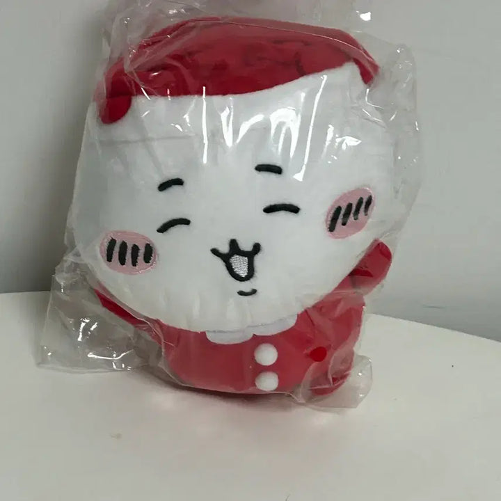 [BUNJANG] Chiikawa Santa Plush / 먼작귀 산타 치이카와