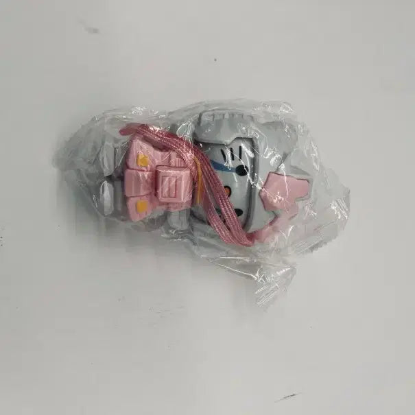[BUNJANG] Hello Kitty x Gundam Collaboration Figure / 가슴 버튼을 누르면 3가지 얼굴로 변경되는 헬로키티 건담 콜라보 피규어