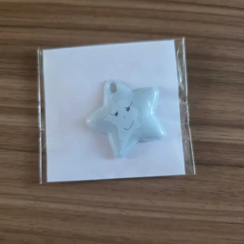 [BUNJANG] NCT WISH Yushi Star Keychain / 엔시티위시 유우시 별키링 양도