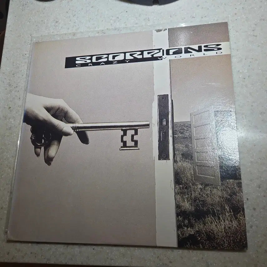 [BUNJANG] Scorpions Crazy World LP Vinyl Record / 스콜피온스 LP - Crazy World