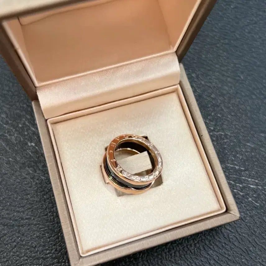 [BUNJANG] Bulgari B.Zero1 Ring Black Gold / 불가리 비제로원 반지 블랙