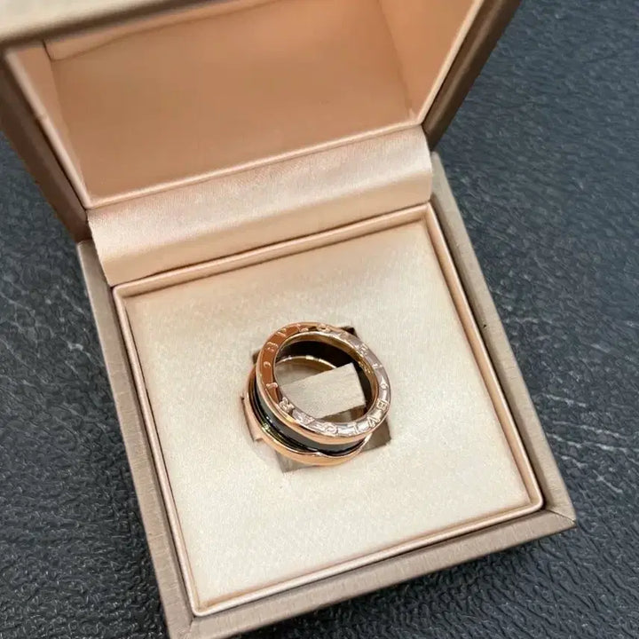 [BUNJANG] Bulgari B.Zero1 Ring Black Gold / 불가리 비제로원 반지 블랙