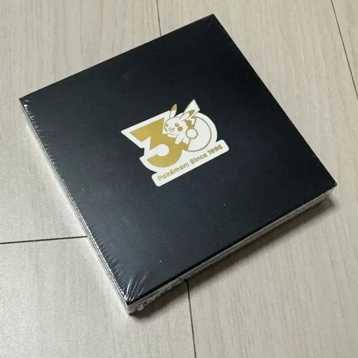 [BUNJANG] Pokemon 30th Anniversary July Badge / 포켓몬 30주년 7월 뱃지 판매