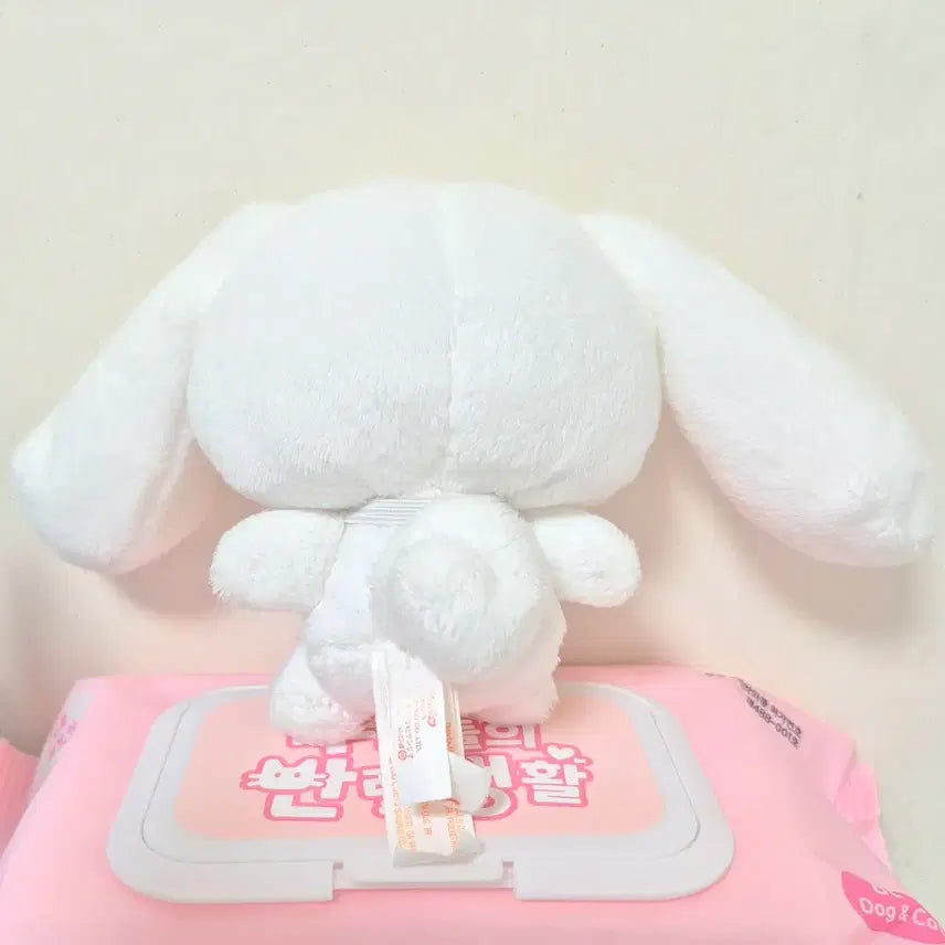 [BUNJANG] Sanrio Cinnamoroll Strawberry Bib Mascot Plush Doll / 고전 빈티지 딸기 턱받이 시나모롤 마스코트 인형