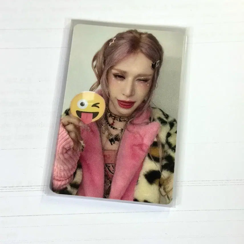 [BUNJANG] XYLOVER Lucky Draw Seul Photocard Rui Hyun Haru / 엑스러브 포카 럭드 우무티 루이 현 하루 pc xlov 싸인 폴라 싸폴